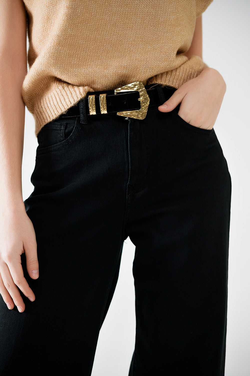 Wide leg black pants with leopard print at the bottom - Coloured Jeans