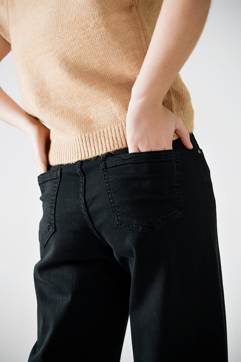 Wide leg black pants with leopard print at the bottom - Coloured Jeans