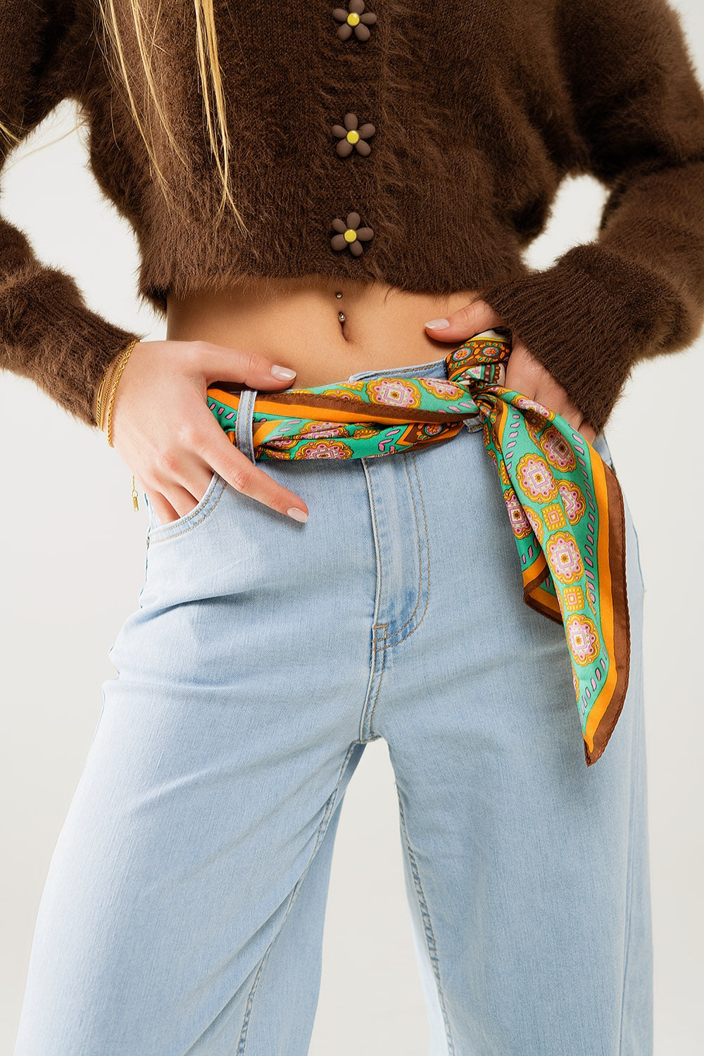 wide leg jeans in light wash with side seam - Denim