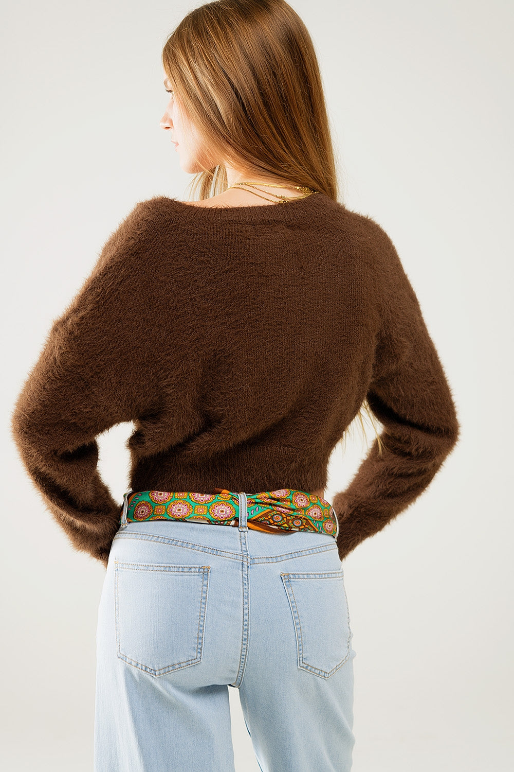 Short and fluffy brown cardigan with flower buttons - Cardigans