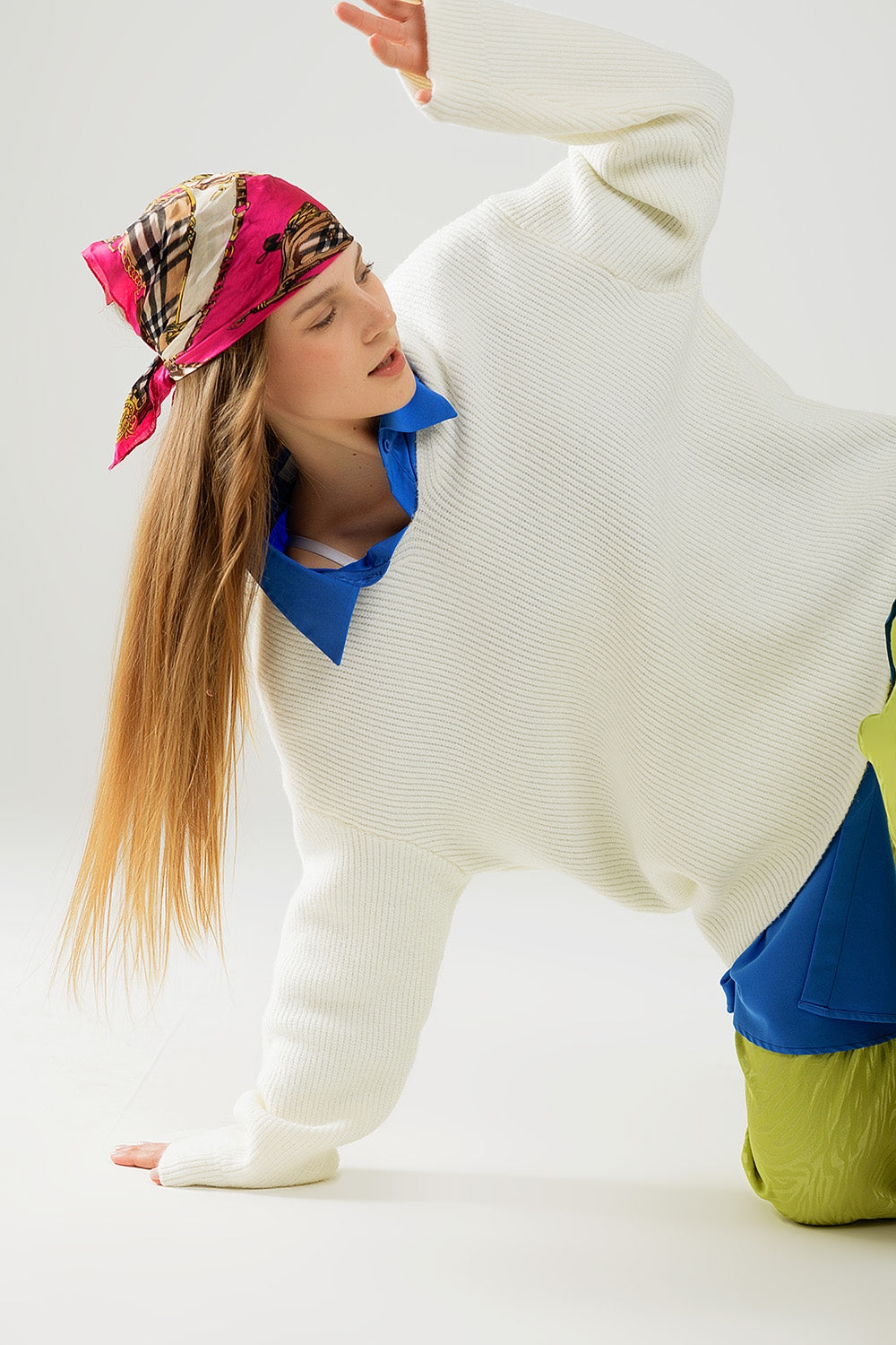 White over sized knit sweater