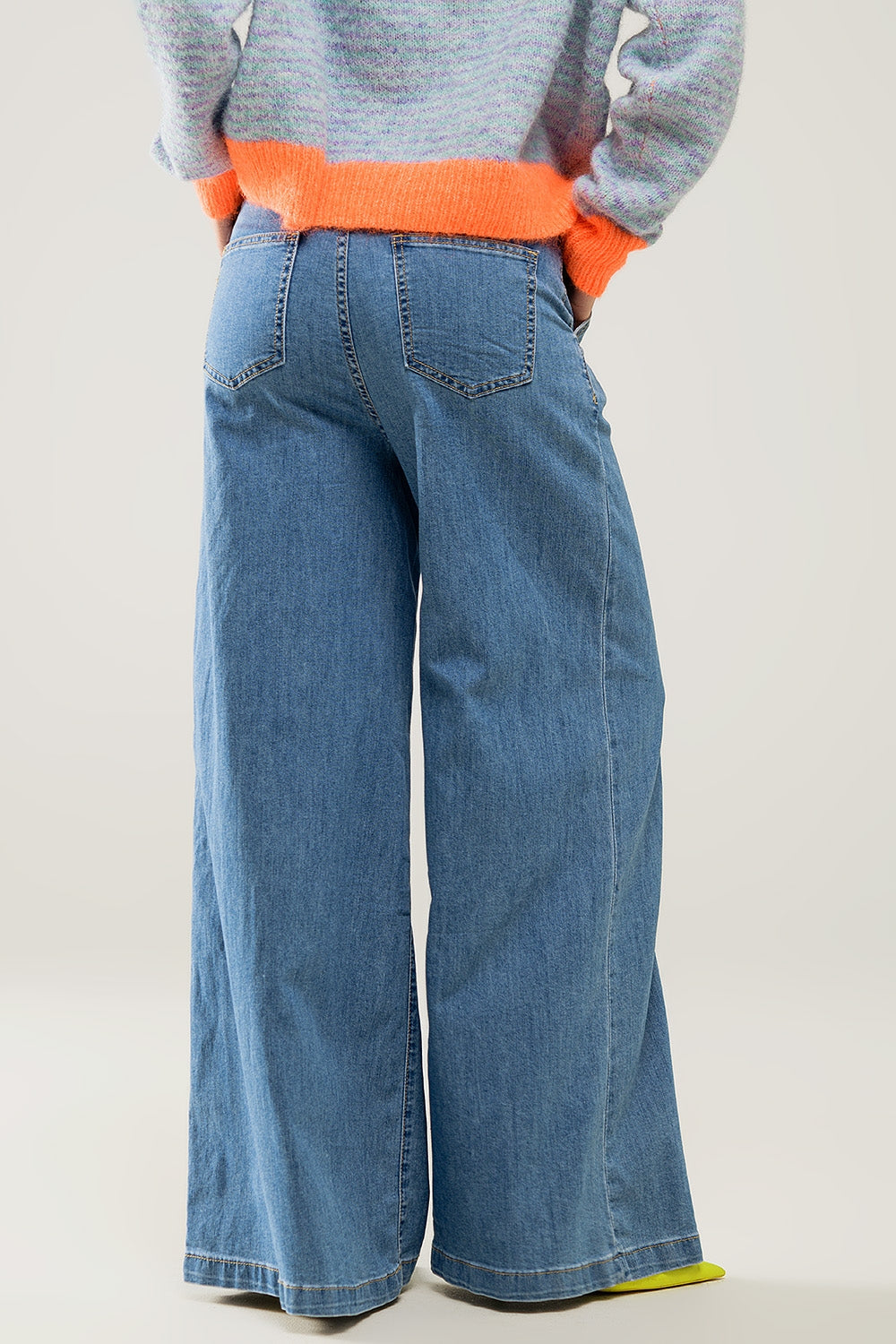 light wash extra wide leg jeans with pleats - Denim