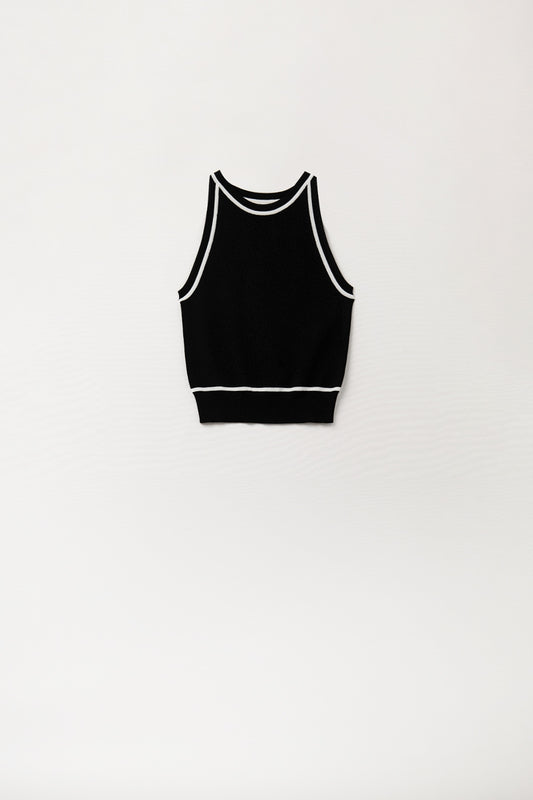 Sleeveless Sweater In Black Featuring detail White Lines