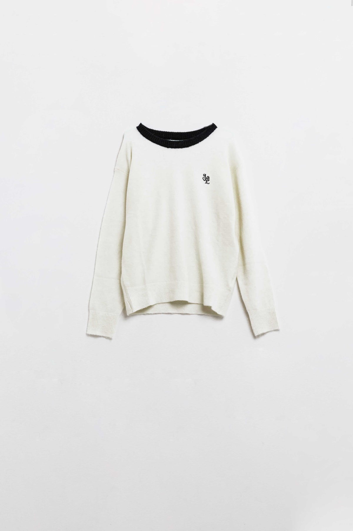 White sweater with contrasting collar and love logo on chest - jumper