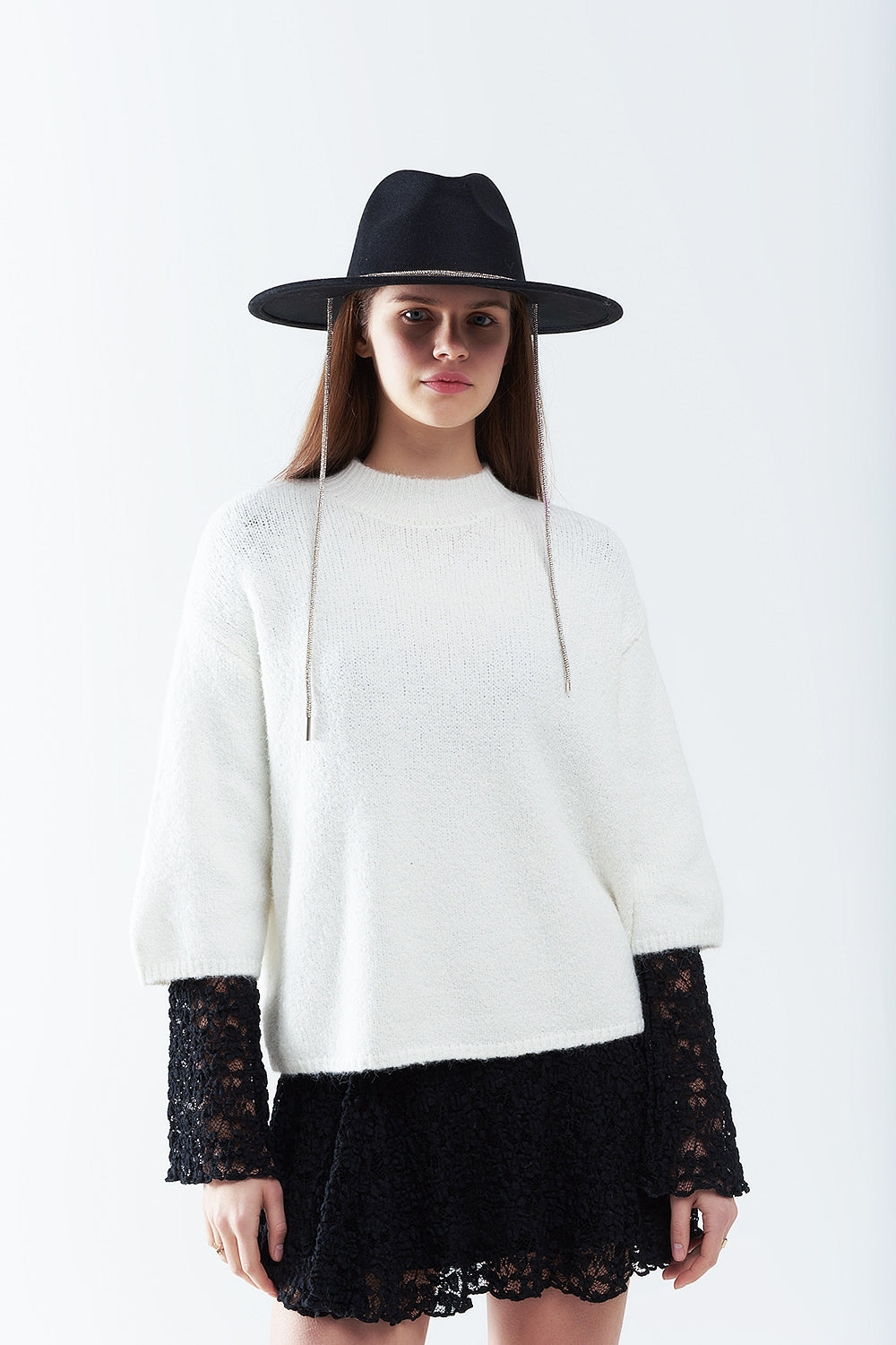 cream Fluffy sweater with three-quarter sleeves and round neck