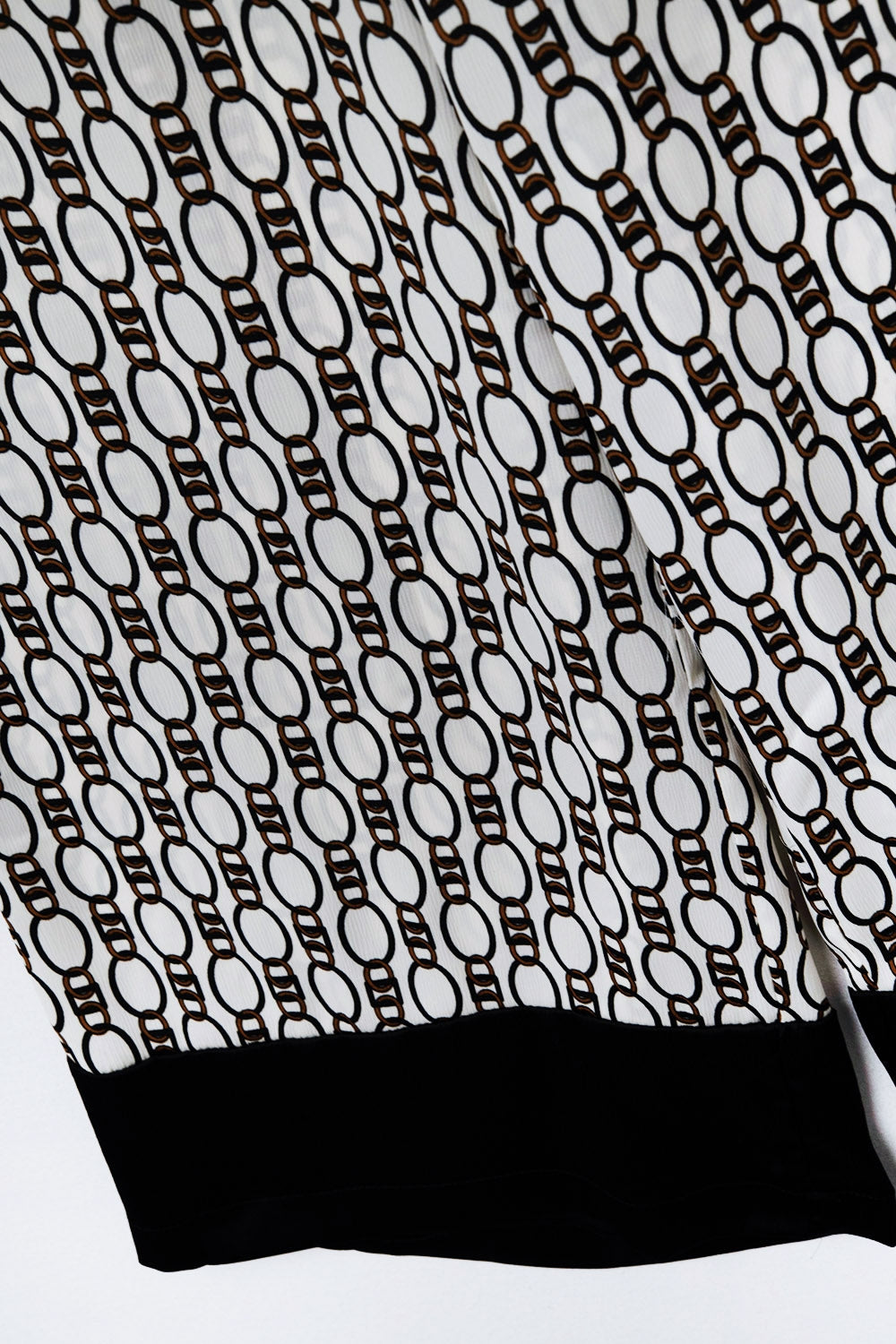 Wide-Leg Printed Pants with Chain Motif - trousers