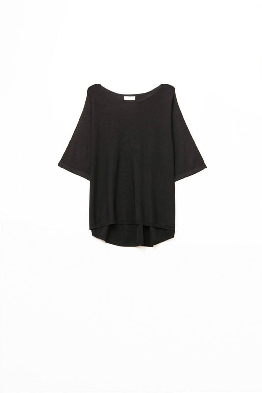 Oversized Sweater in Black with Elbow-Length Sleeves
