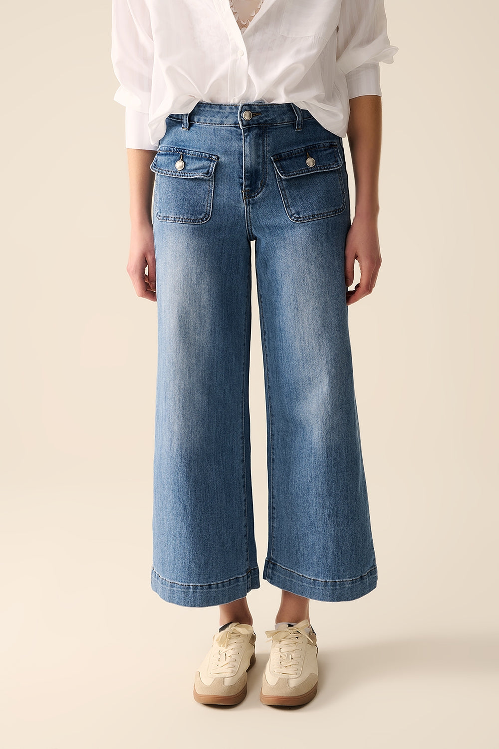 Straight jeans with back pockets at the front - Denim