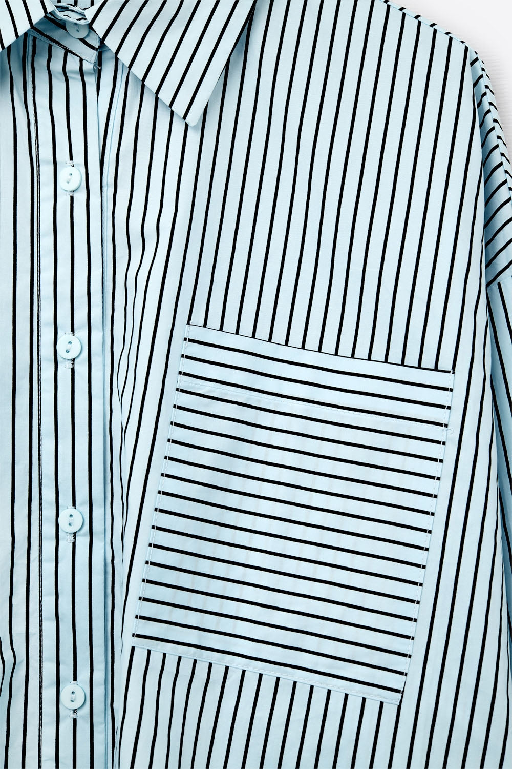 High-Low Oversized Striped Shirt With Chest Pocket in Black and Blue - Shirts