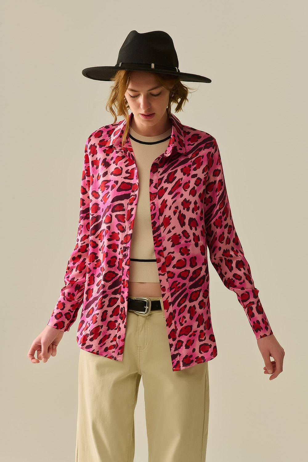 Chemise boutonnée à imprimé léopard fuchsia