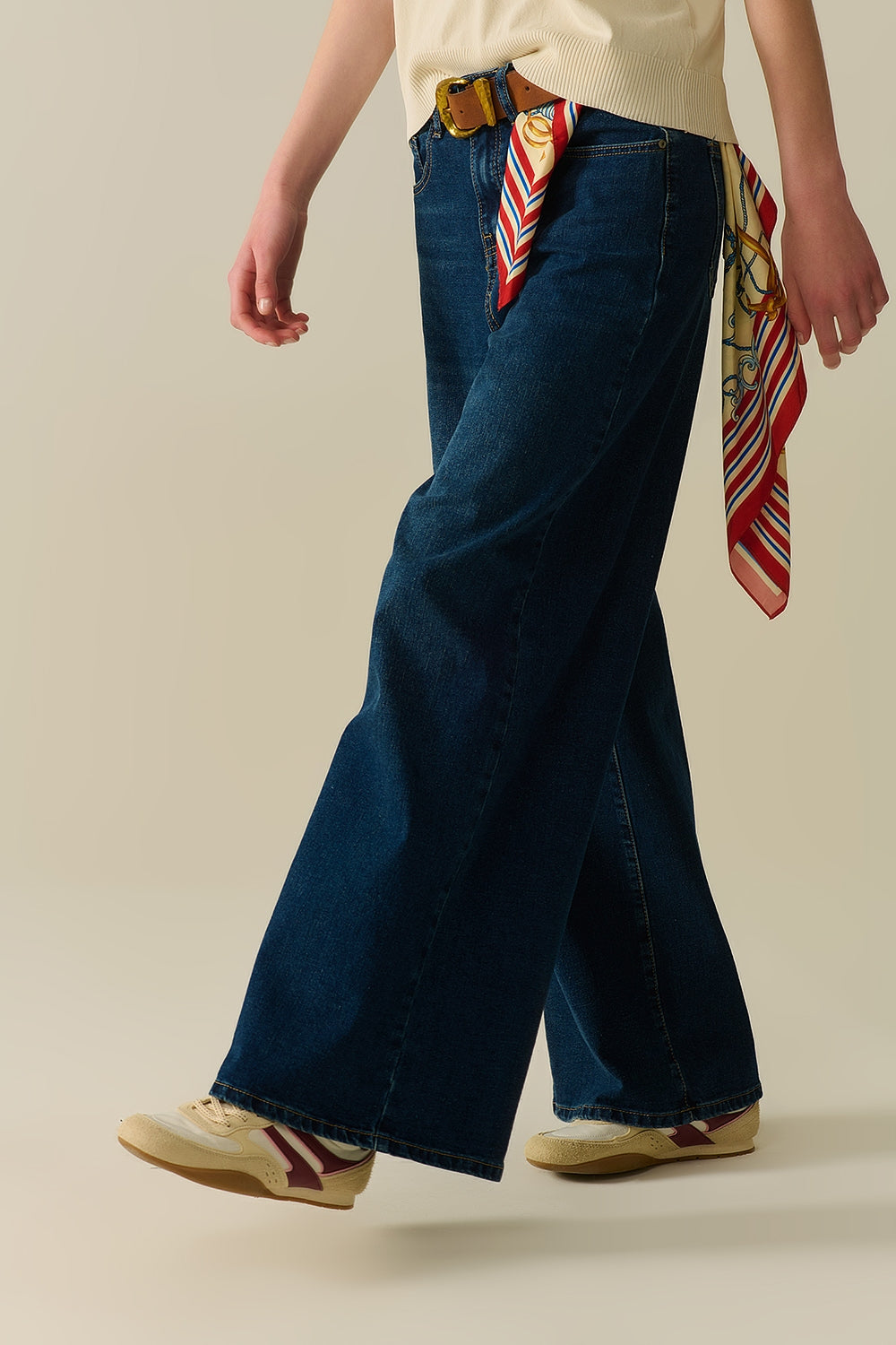 dark wash wide leg jeans - Denim