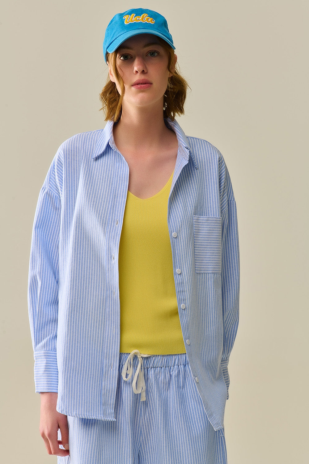 Chemise boutonnée rayée blanche bleue