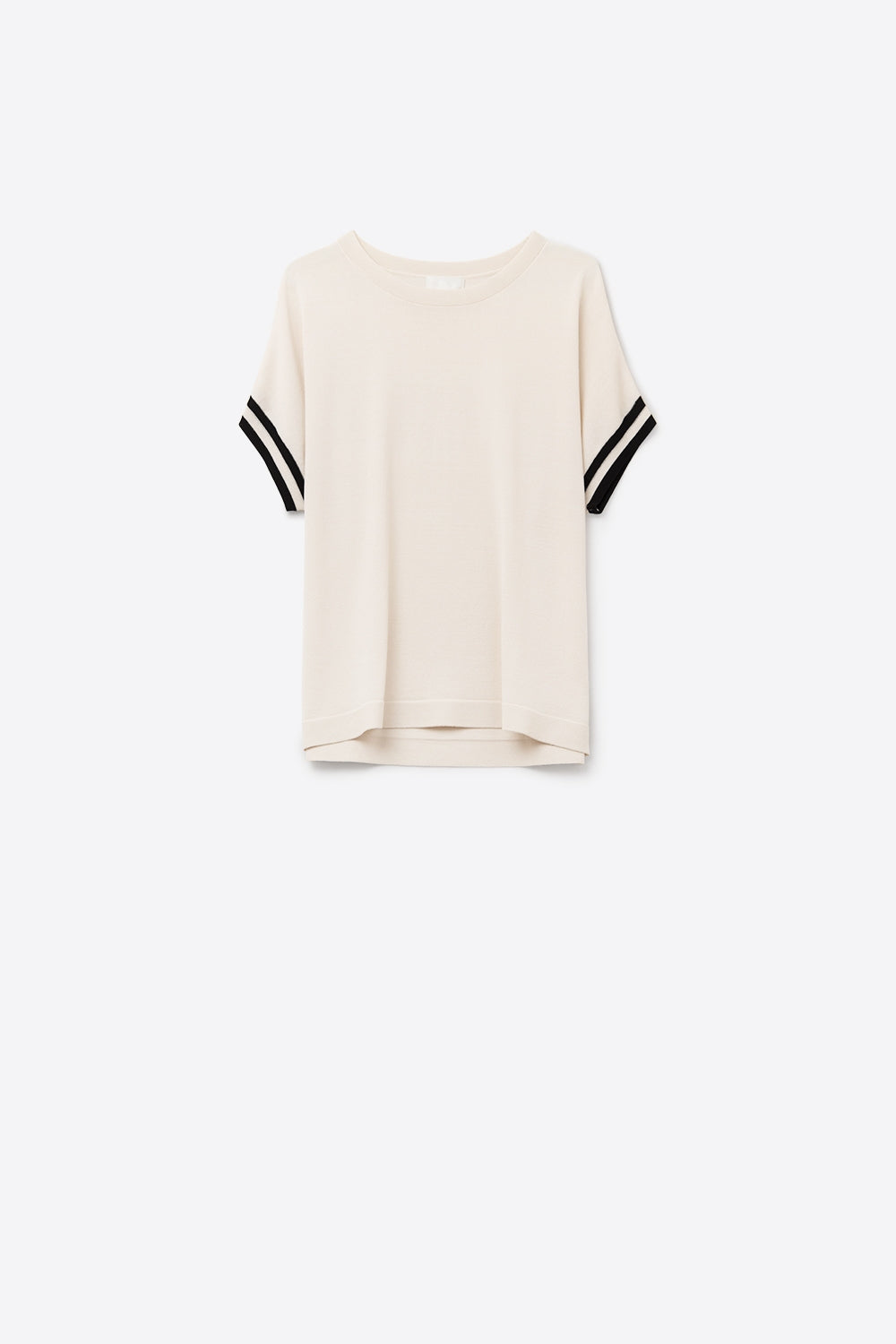 relaxed Sweater In beige with black contrast detail