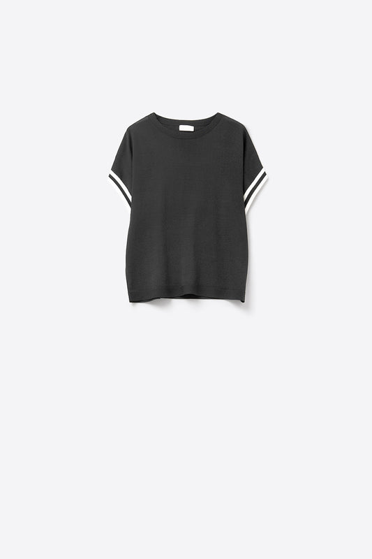 relaxed Sweater In Black with white contrast detail