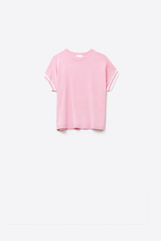 relafed fit Sweater In pink with white contrast detail