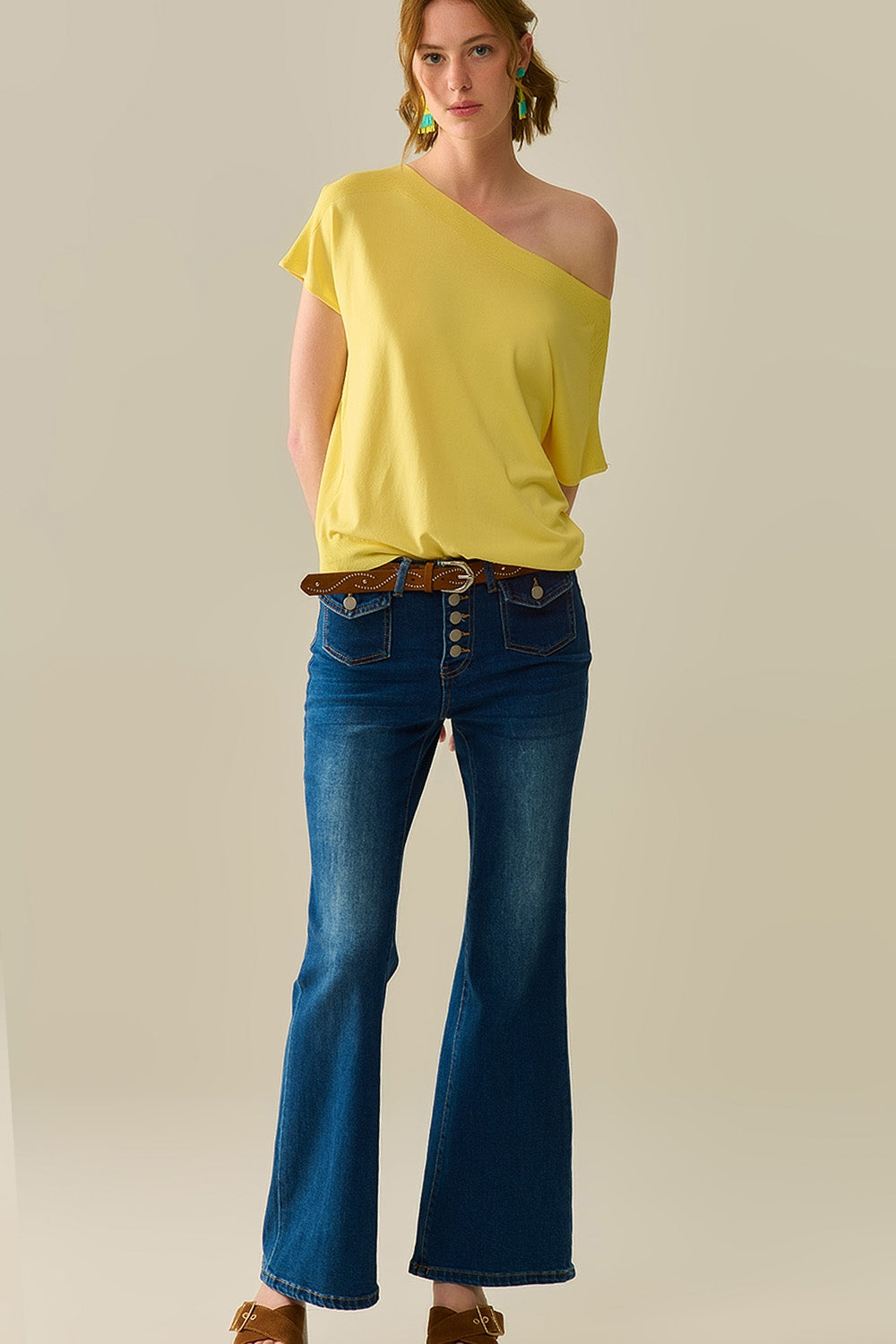 medium wash flared jeans with pockets - Denim