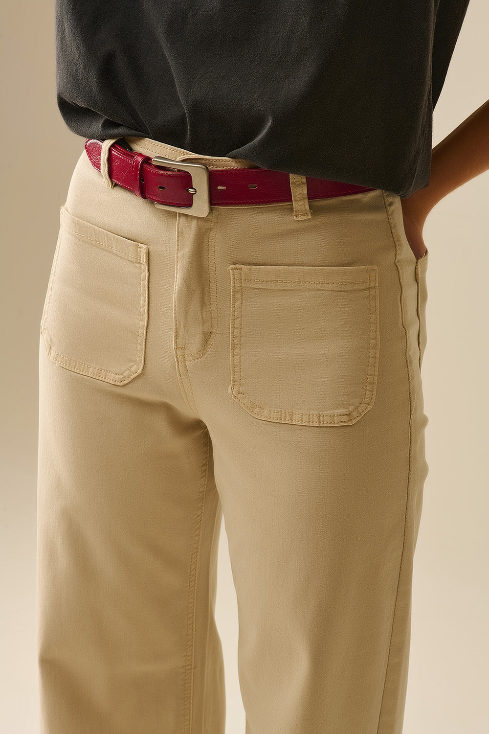 wide leg pants with front pockets in beige - Coloured Jeans