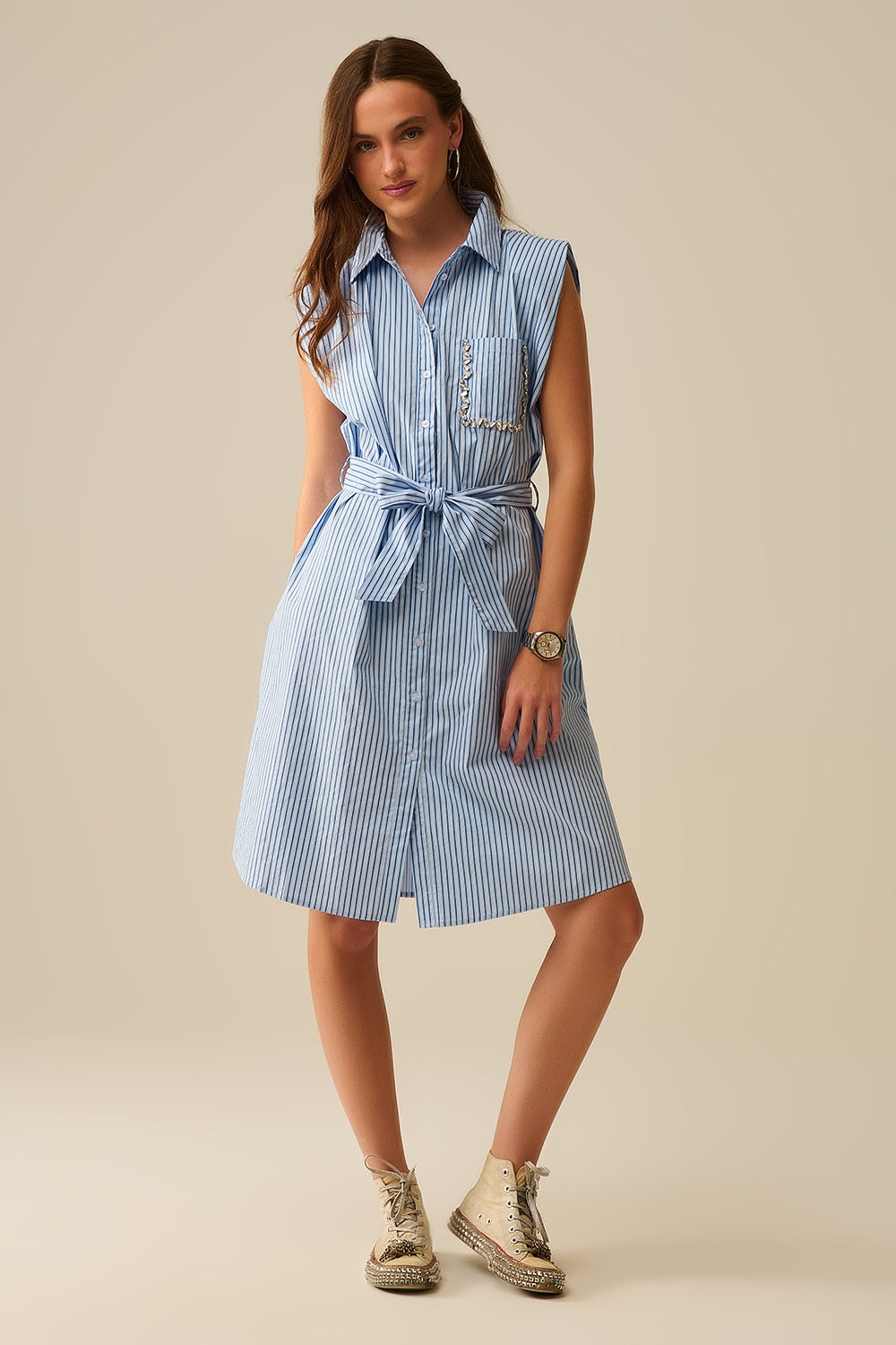 Sleeveless Shirt Dress With Belt And Embroidered Pocket - dress