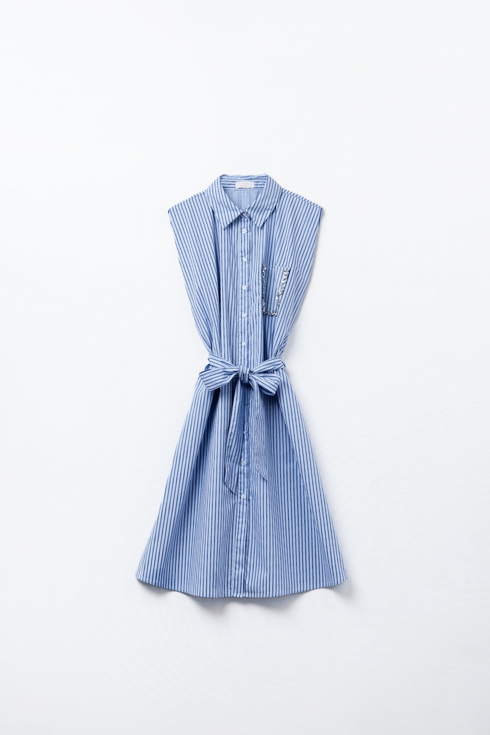 Sleeveless Shirt Dress With Belt And Embroidered Pocket - dress