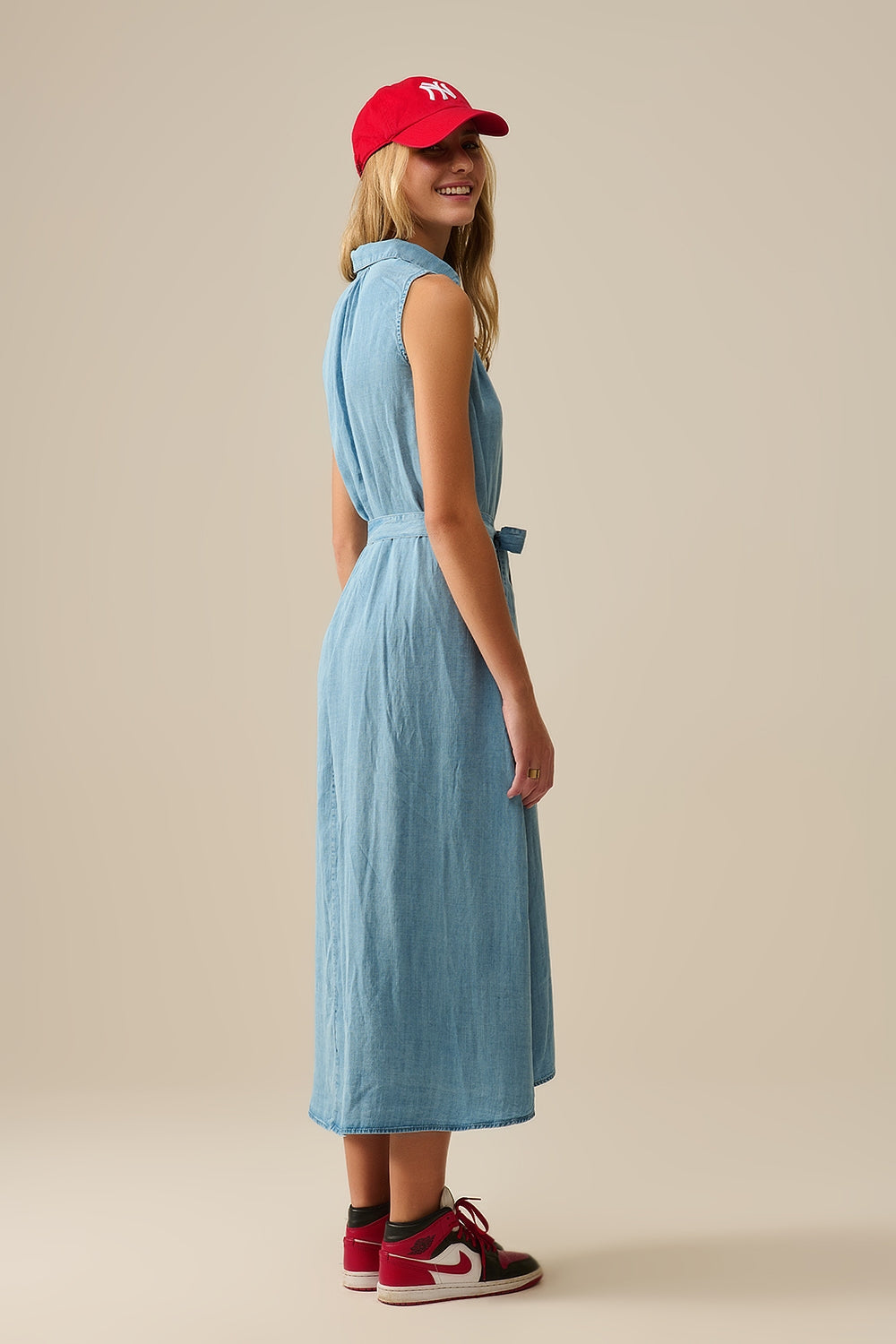 Sleeveless tencel fabric shirt dress in Blue - dress