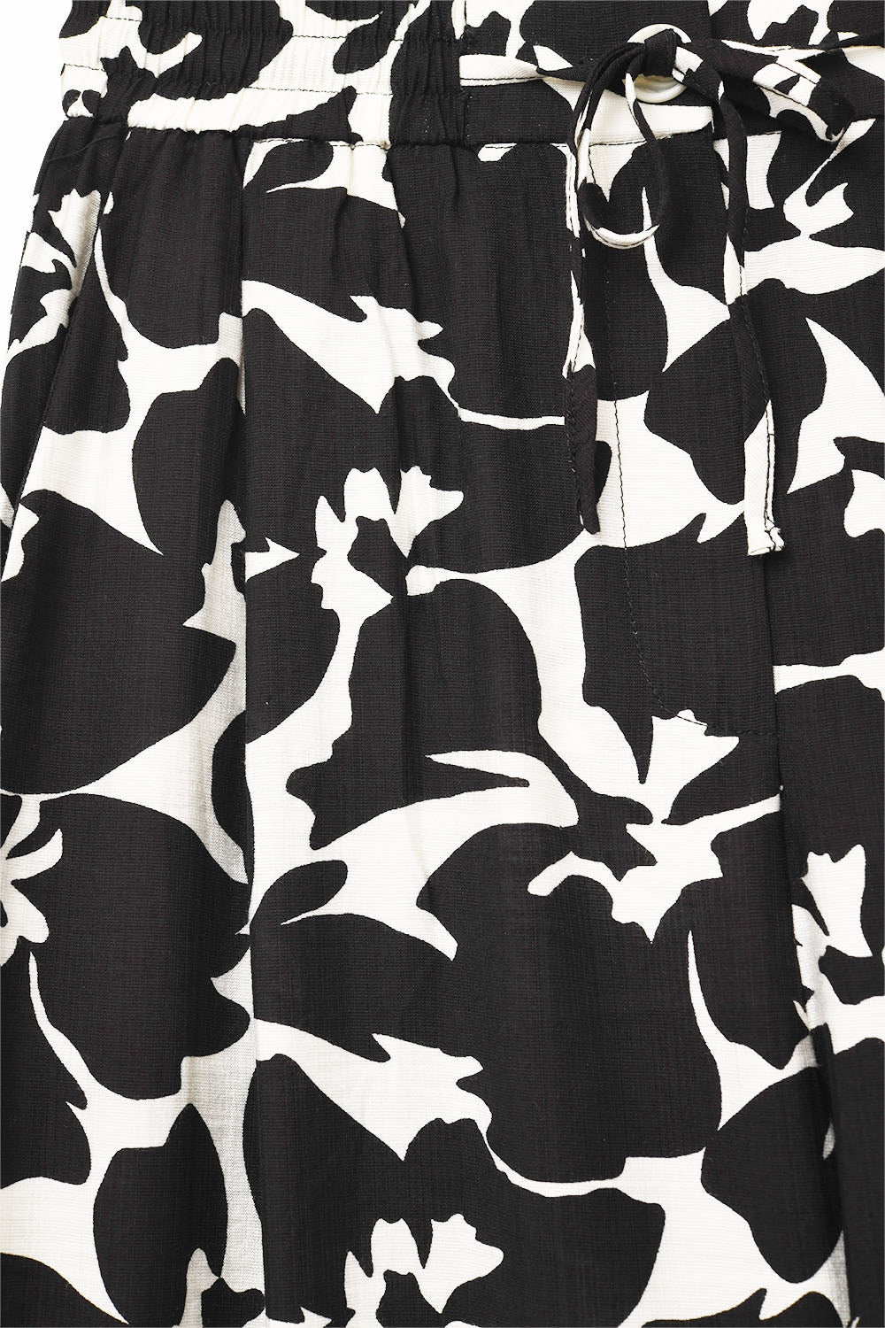 Hawaiian Floral Print Straight Pants in Black and White - trousers