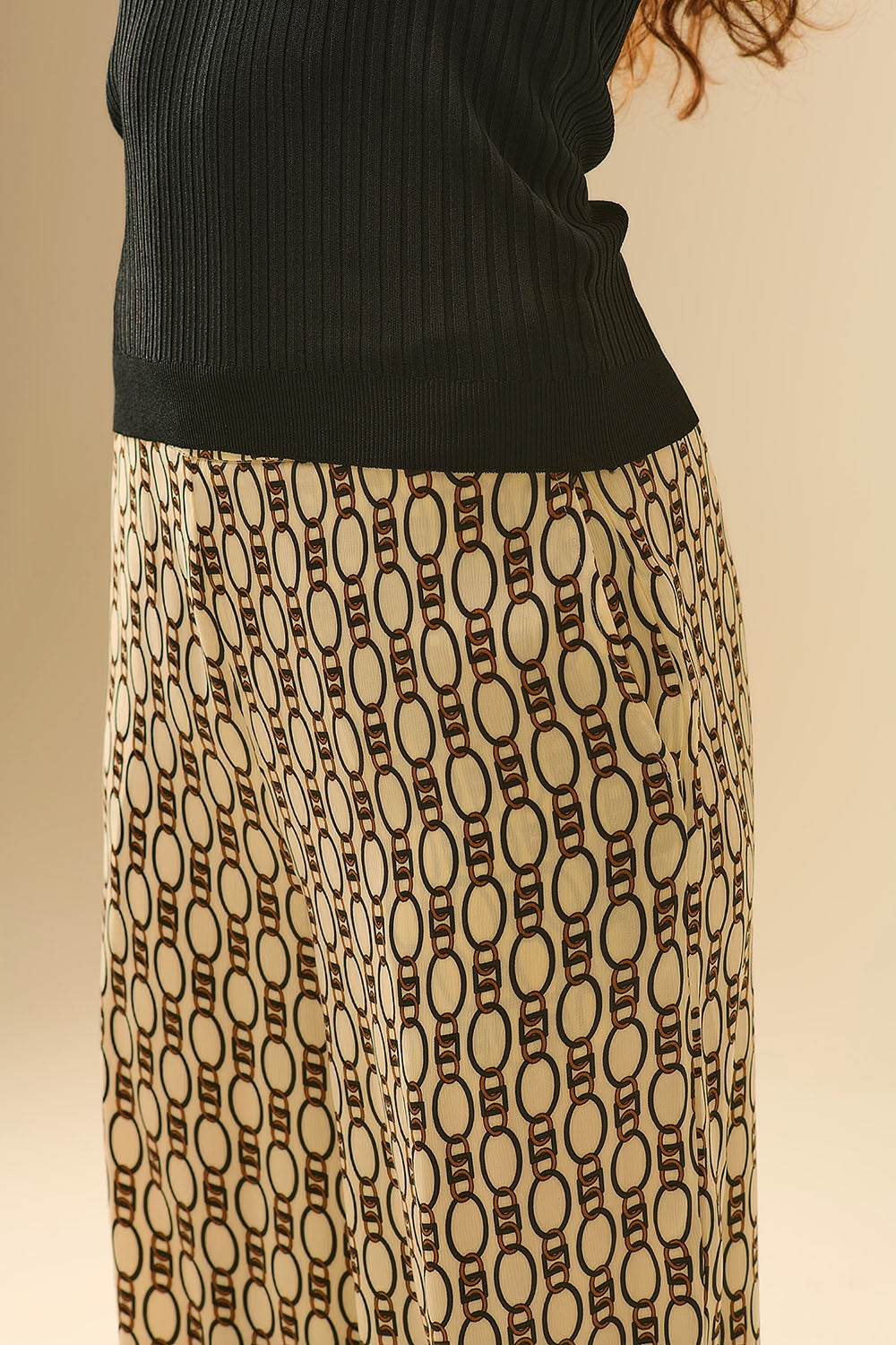 Wide-Leg Printed Pants with Chain Motif - trousers