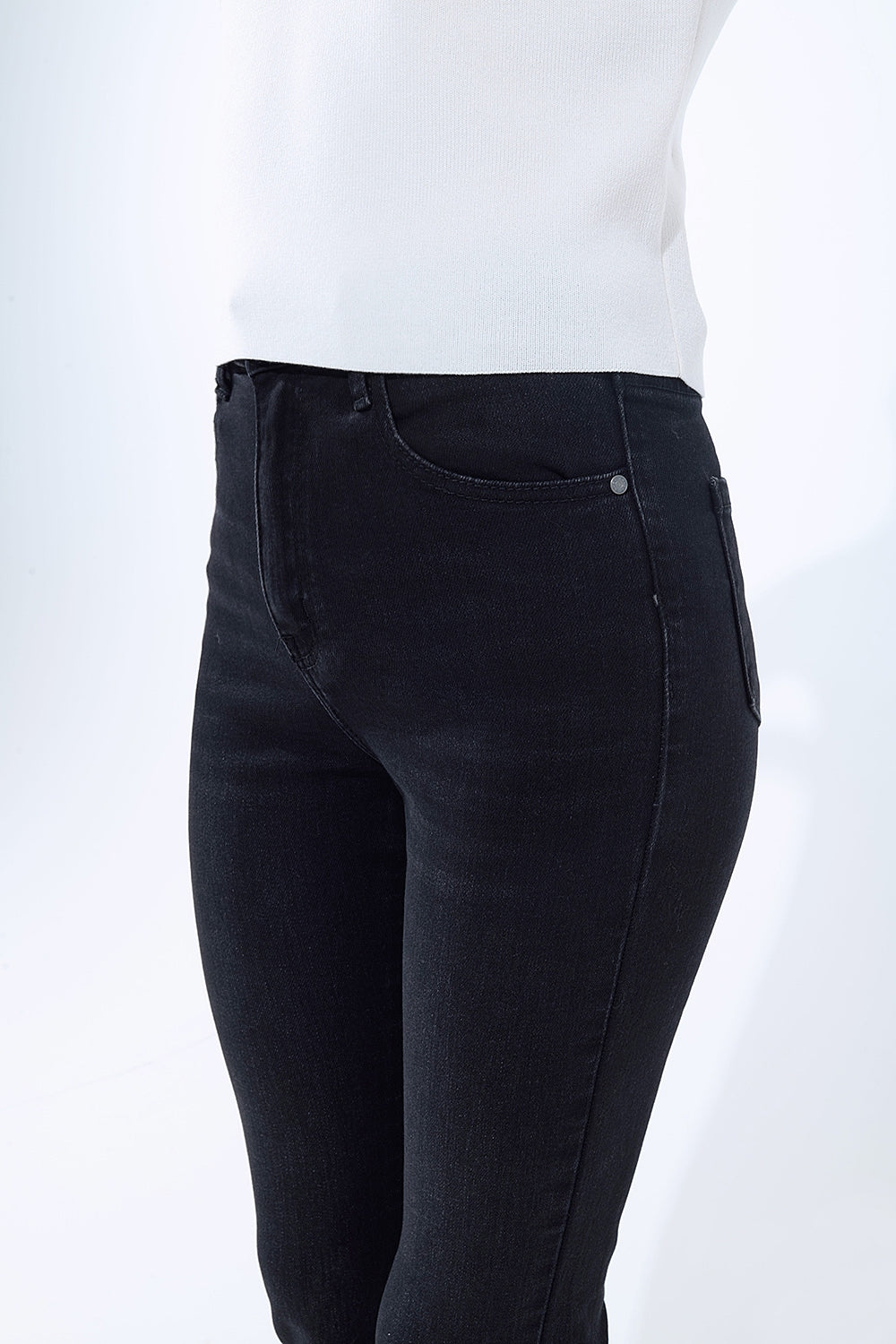 High waisted flare jeans in black - Denim