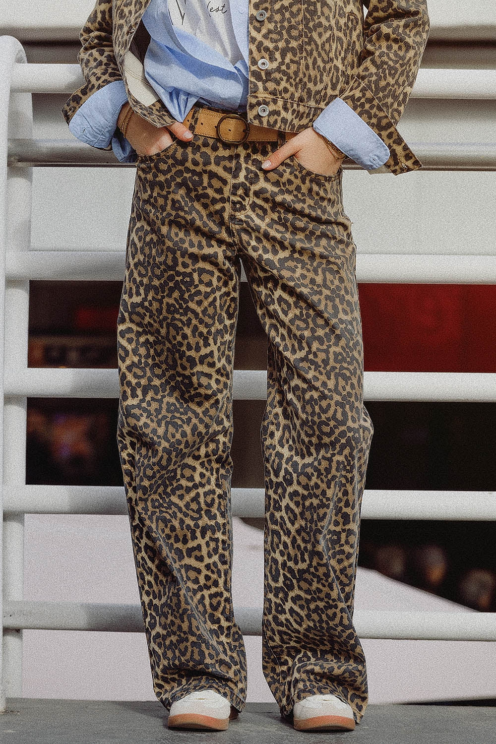 Leopard print pants with front and back gradient
