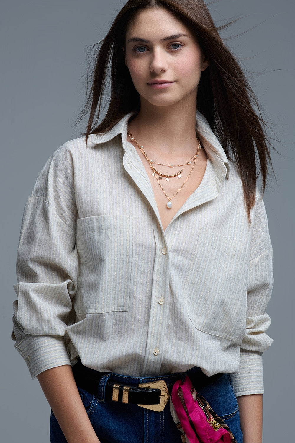 Chemise rayée décontractée avec poches poitrine surdimensionnées