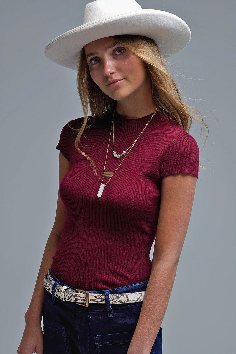 Knitted Rib Featherweight Tuckable sweater in Burgundy - jumper