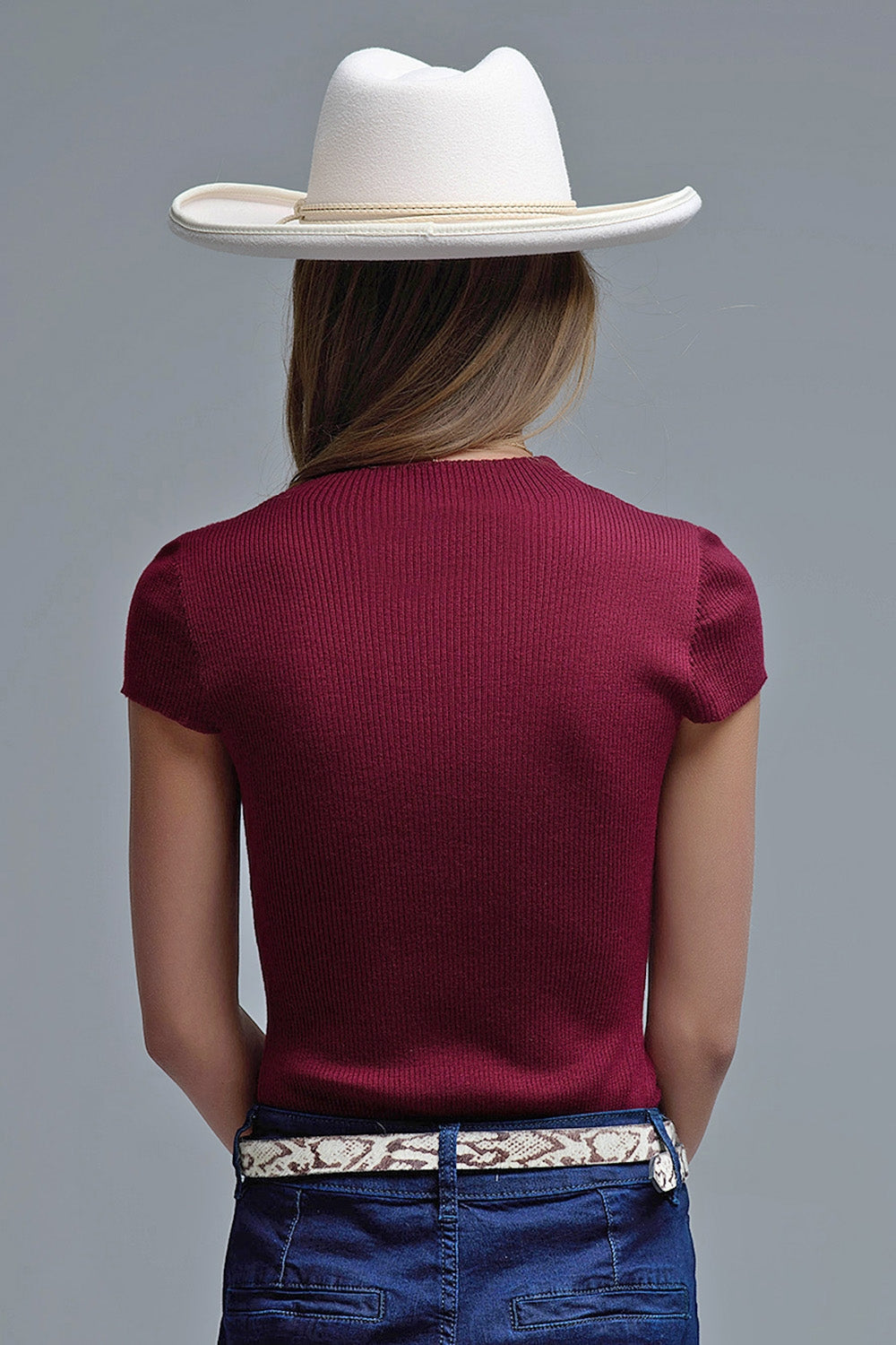 Knitted Rib Featherweight Tuckable sweater in Burgundy - jumper