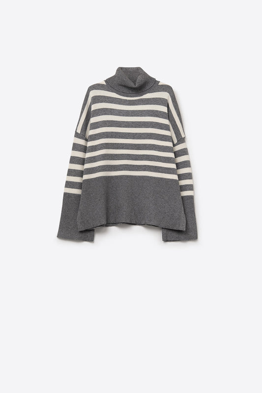Gray oversized turtleneck sweater with white stripes and splits on the side