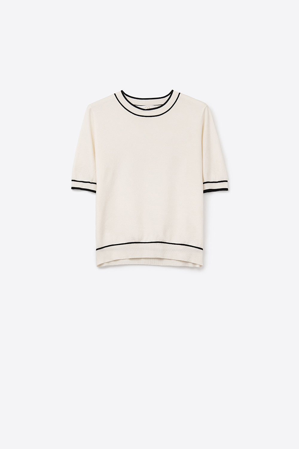 White short sleeve sweater with black line detail
