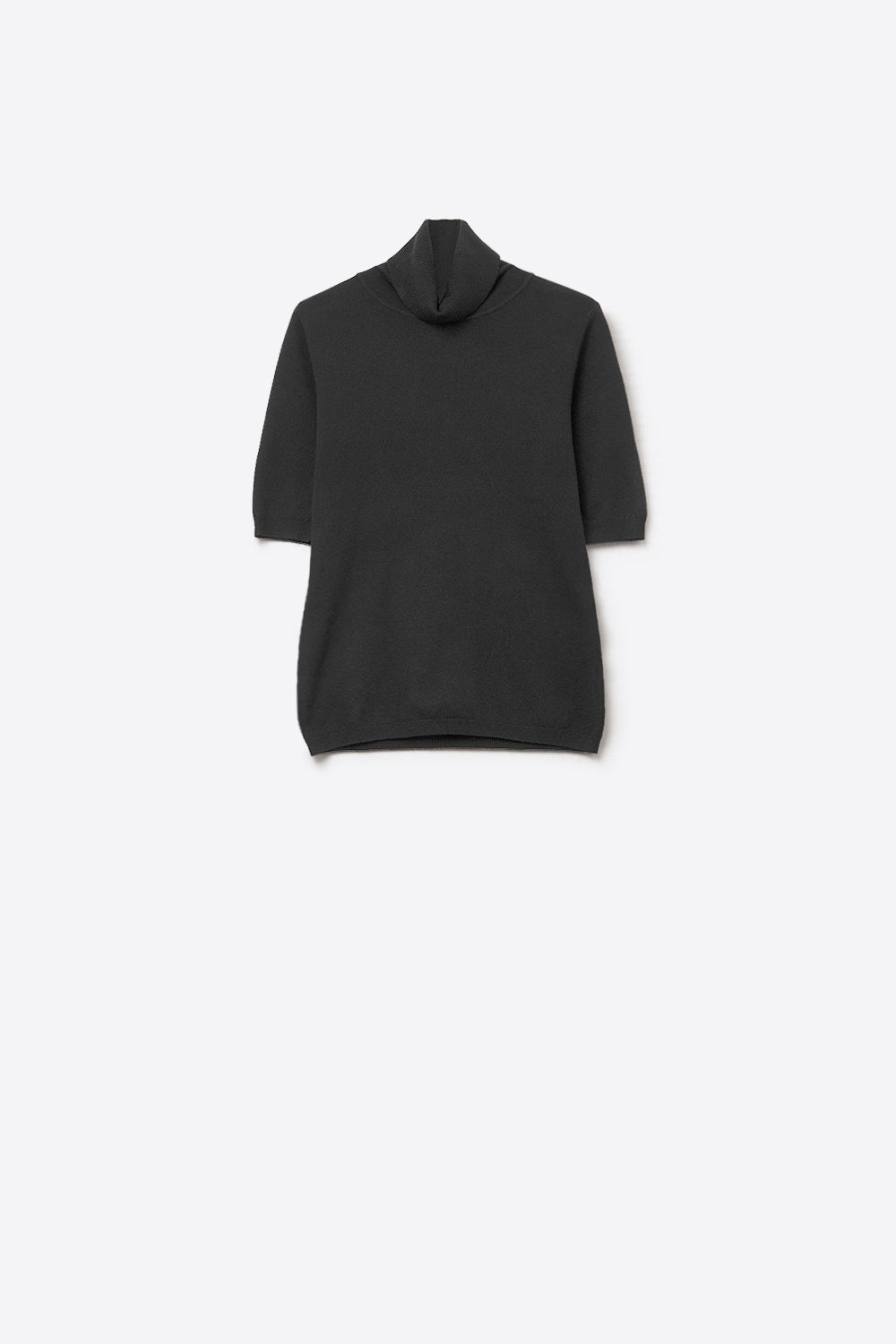 Fine knit sweater in black with a high neck and elbow-length sleeves