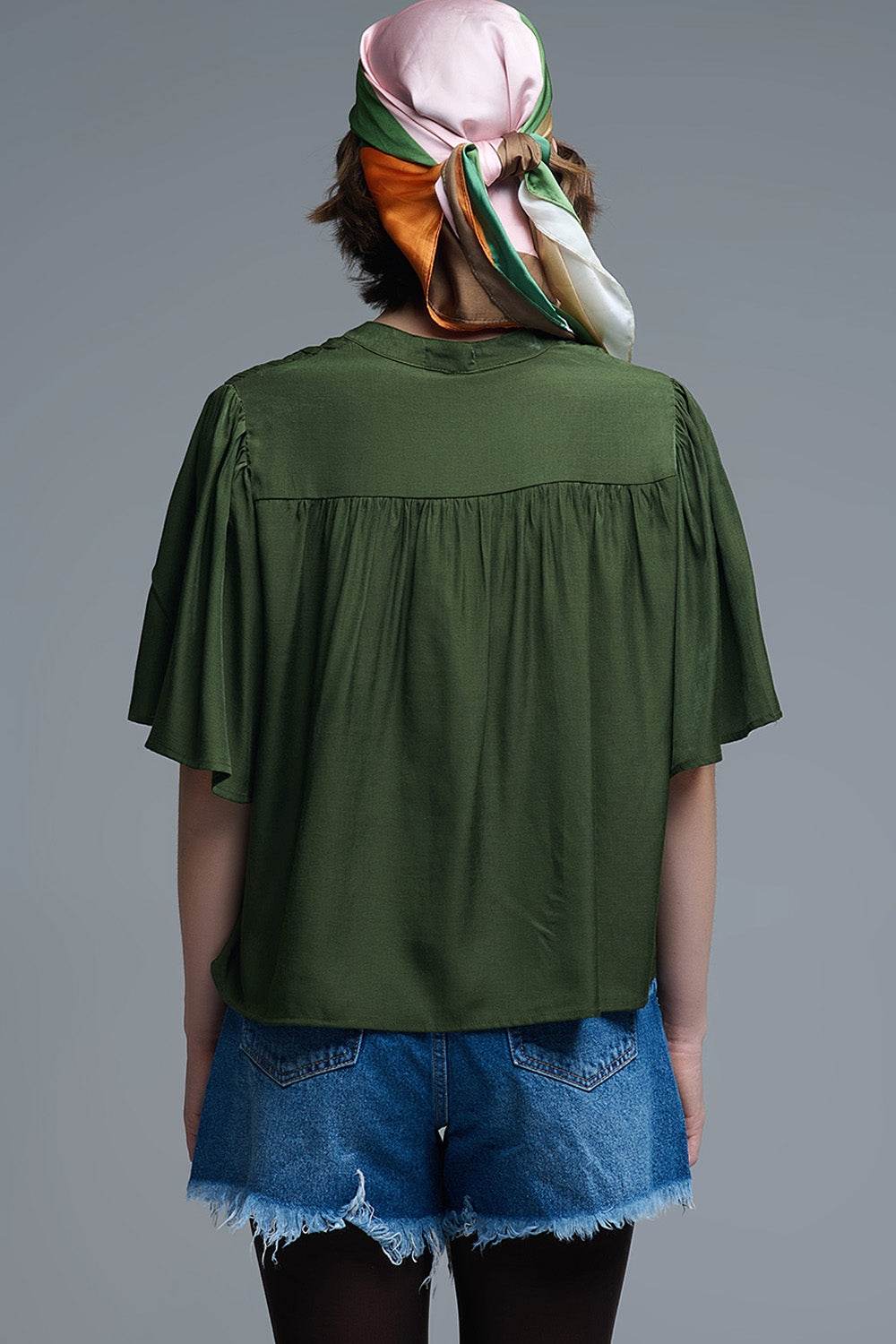 Relaxed Green boho-style blouse with embroidered details - top