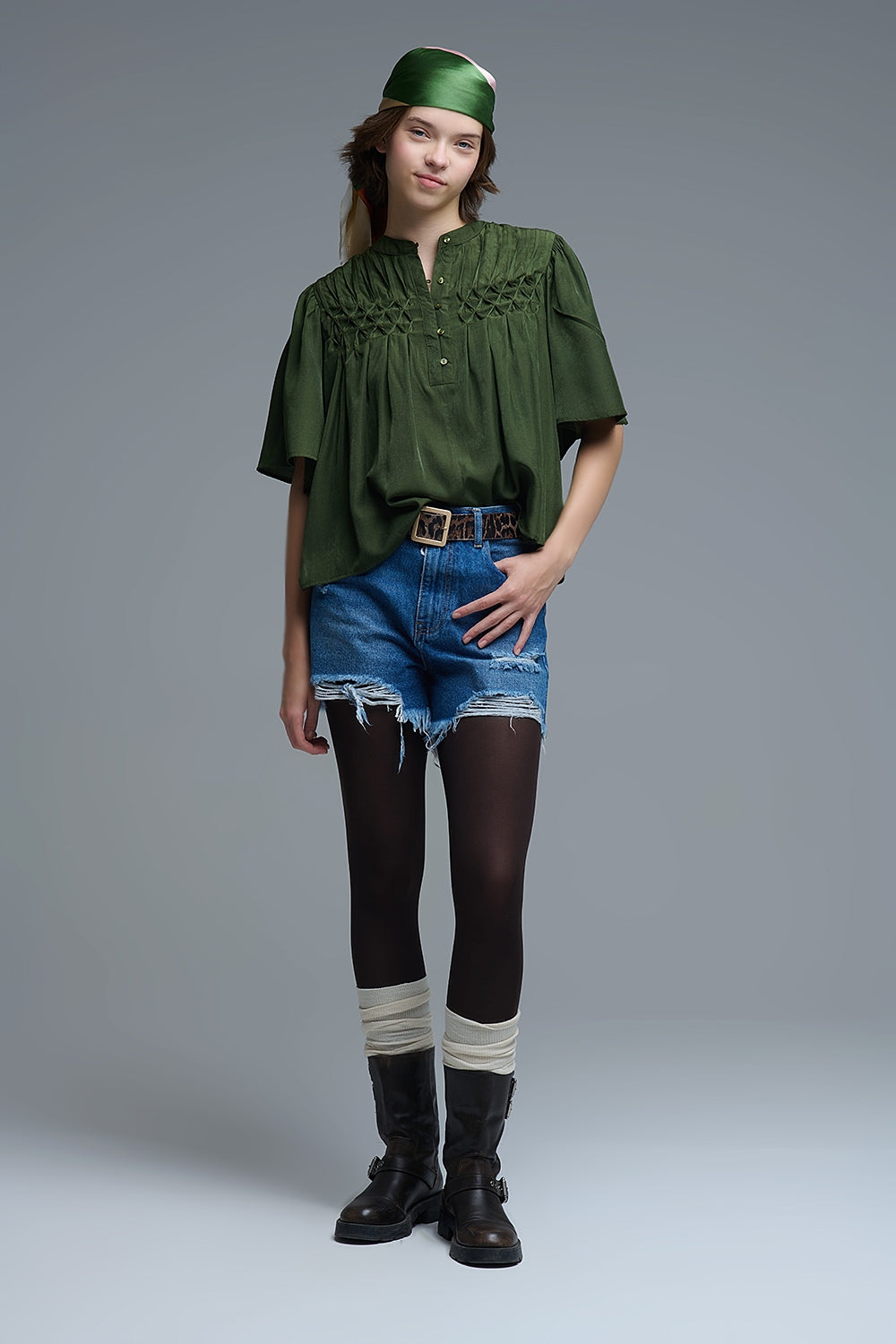 Relaxed Green boho-style blouse with embroidered details - top