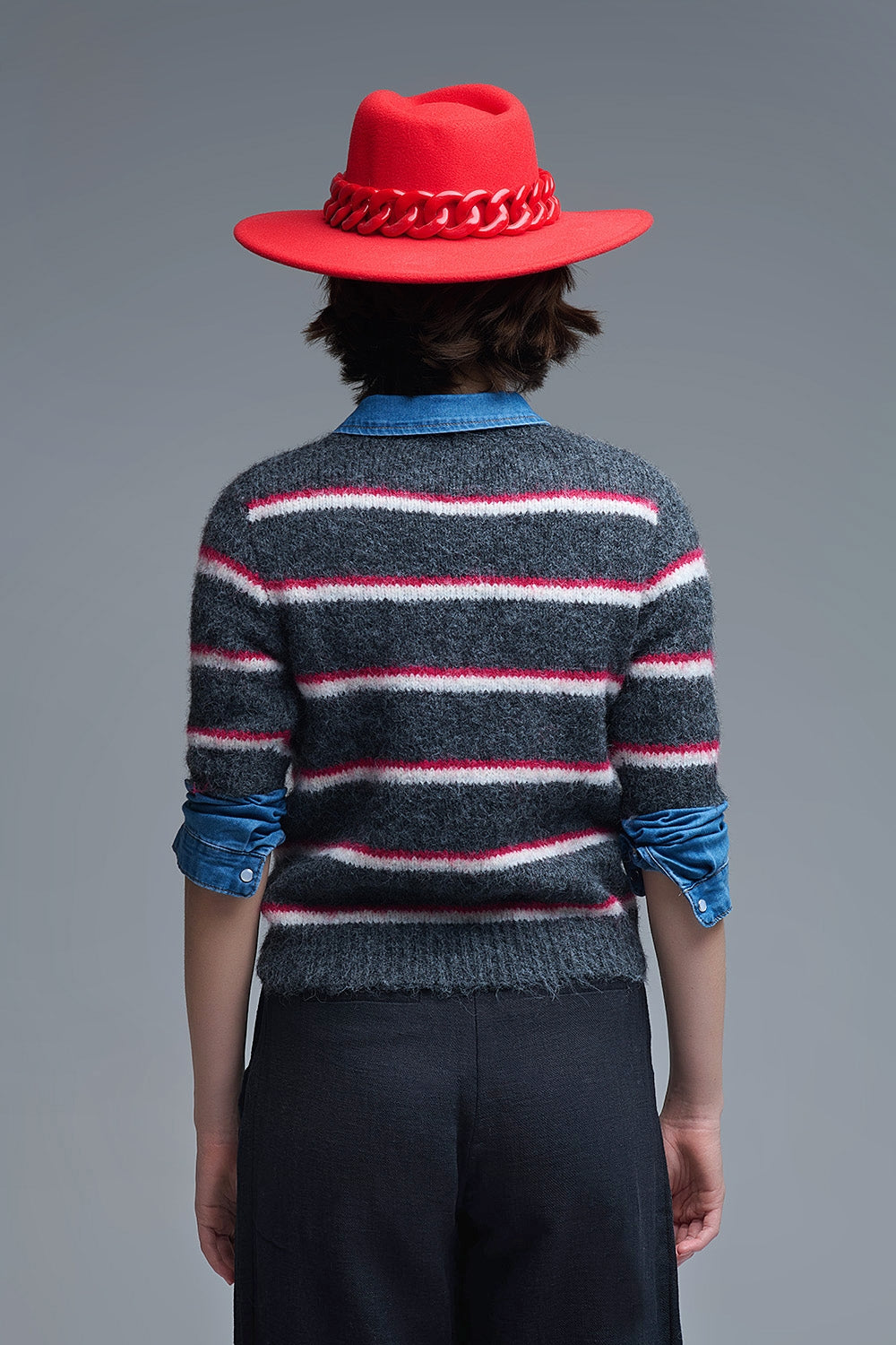 Short Sleeve Embroidered Love Sweater in Dark Grey - jumper