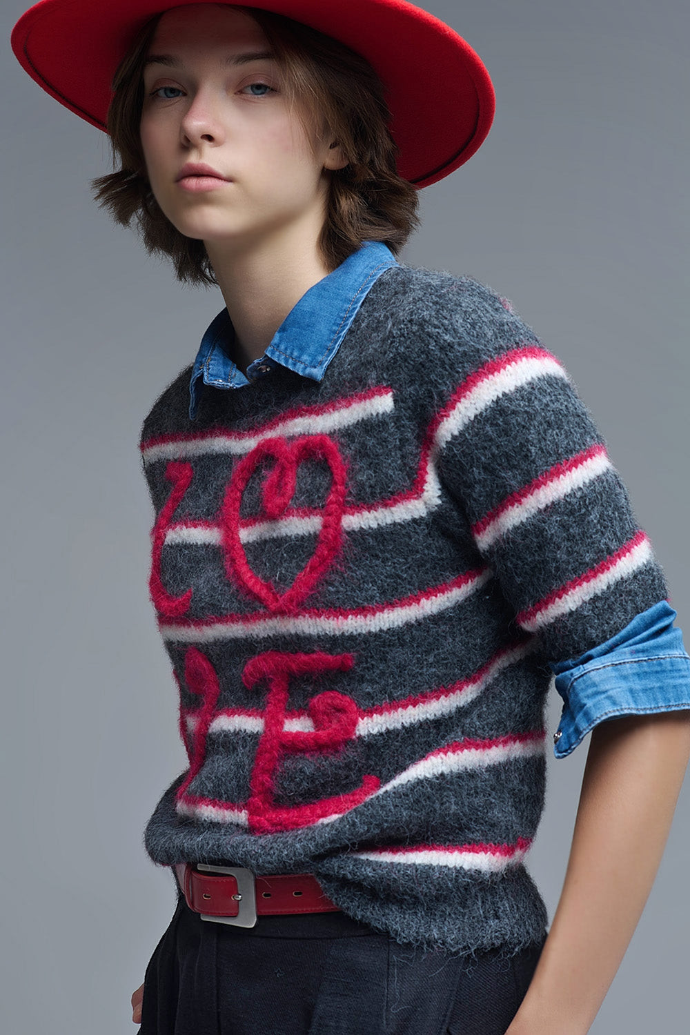 Short Sleeve Embroidered Love Sweater in Dark Grey - jumper