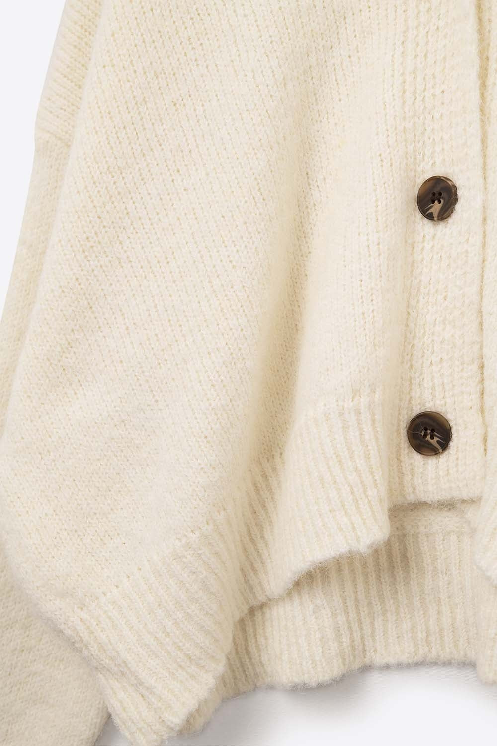 V-neck Basic Cream Buttoned Cardigan