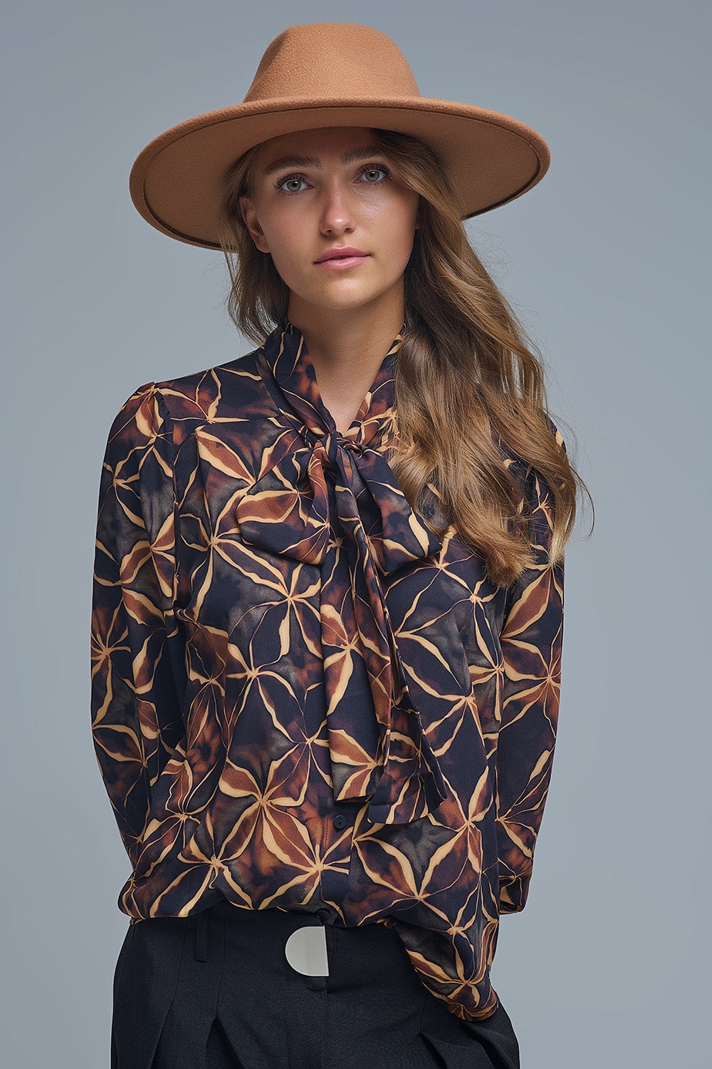 Black chiffon shirt with abstract print and knotted bow - Shirts