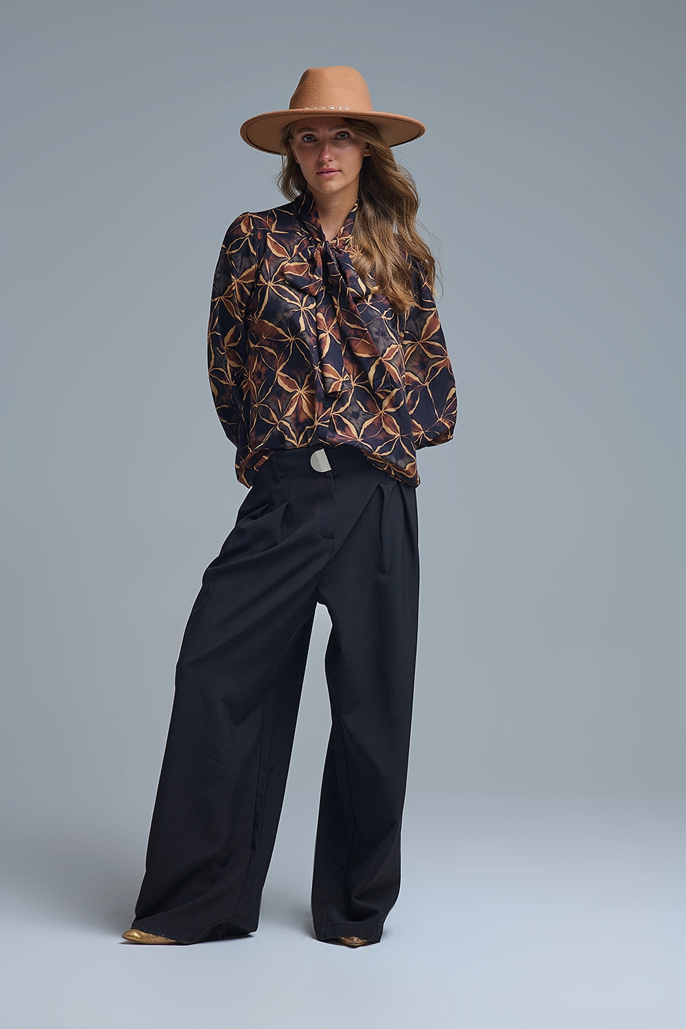 Black chiffon shirt with abstract print and knotted bow - Shirts