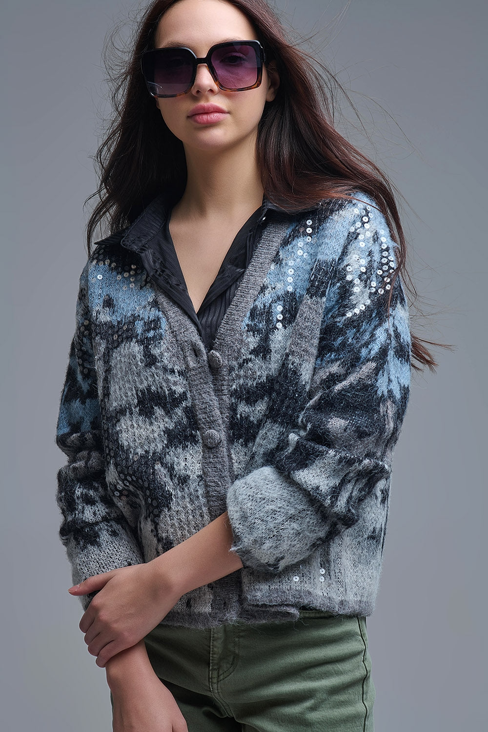 Stylish Gray Knit Cardigan with sequin Abstract Print