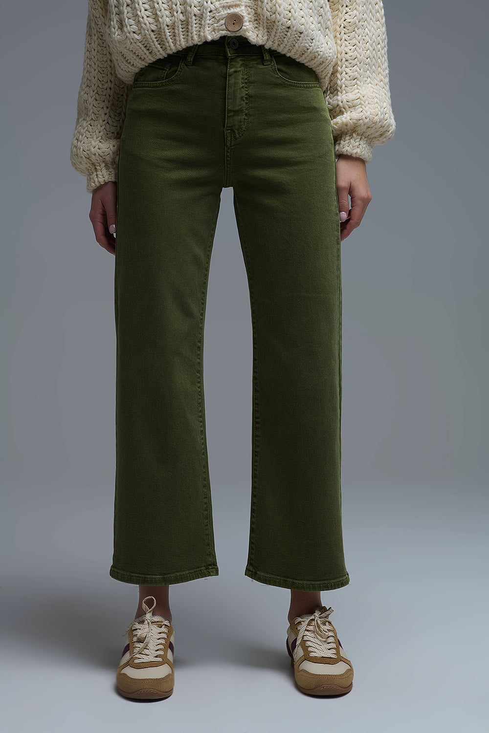 Cropped wide leg jeans in olive green