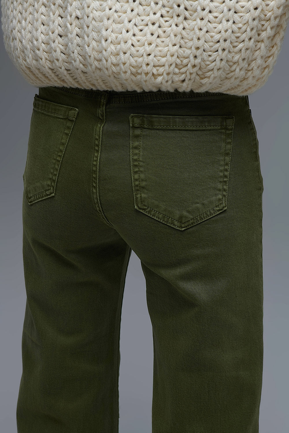 Cropped wide leg jeans in olive green - Coloured Jeans