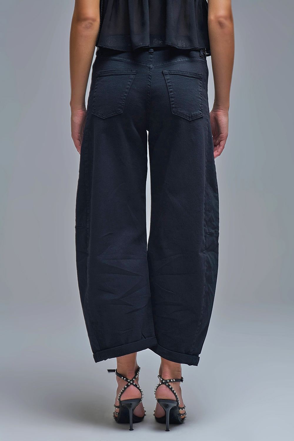 Trendy Black Barrel Balloon Jeans with Pockets