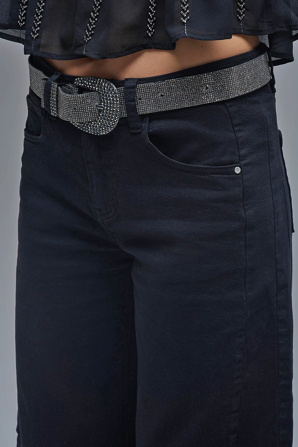Trendy Black Barrel Balloon Jeans with Pockets