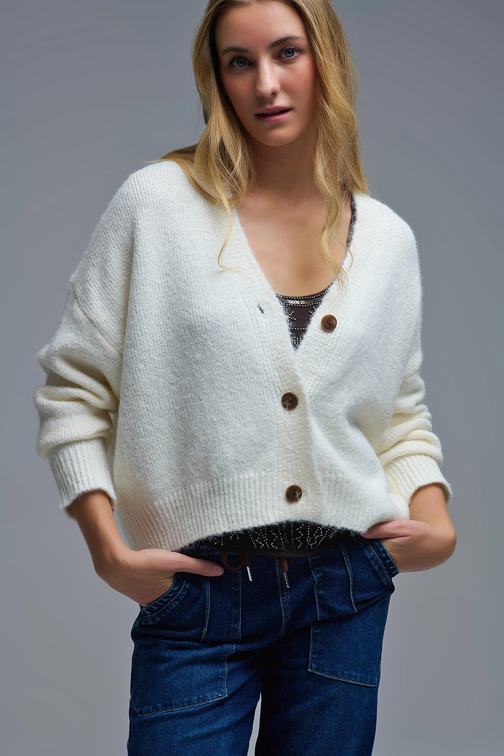 V-neck Basic Cream Buttoned Cardigan