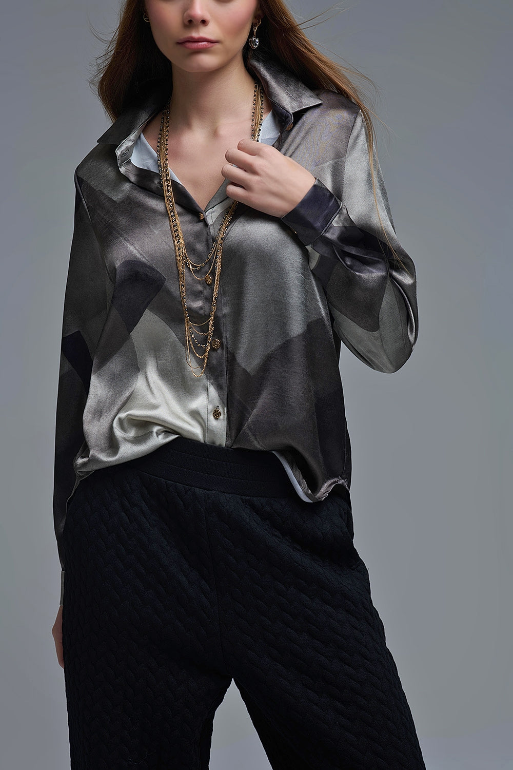 gray satin shirt with geometric print - Shirts