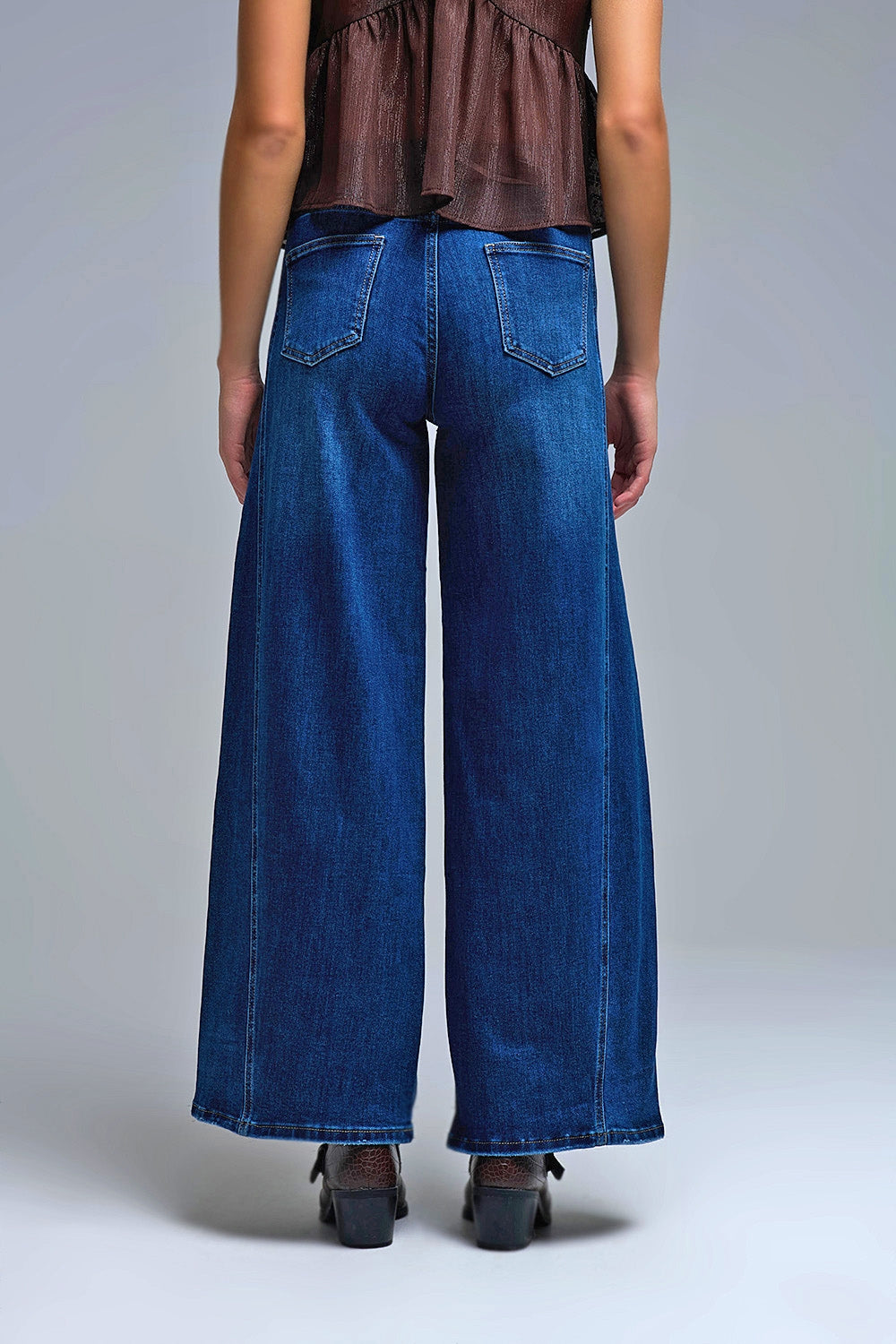 Extra Wide Leg Jeans In Mid Wash with side pockets - Denim