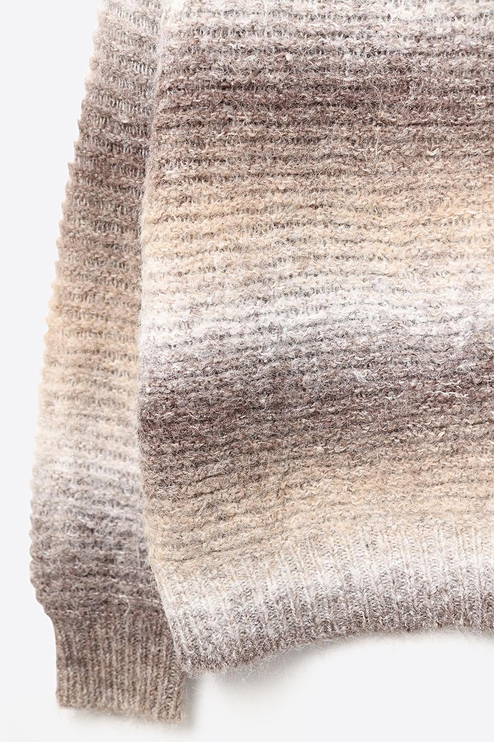 Oversized Turtleneck Comfy Sweater in Brown and Beige